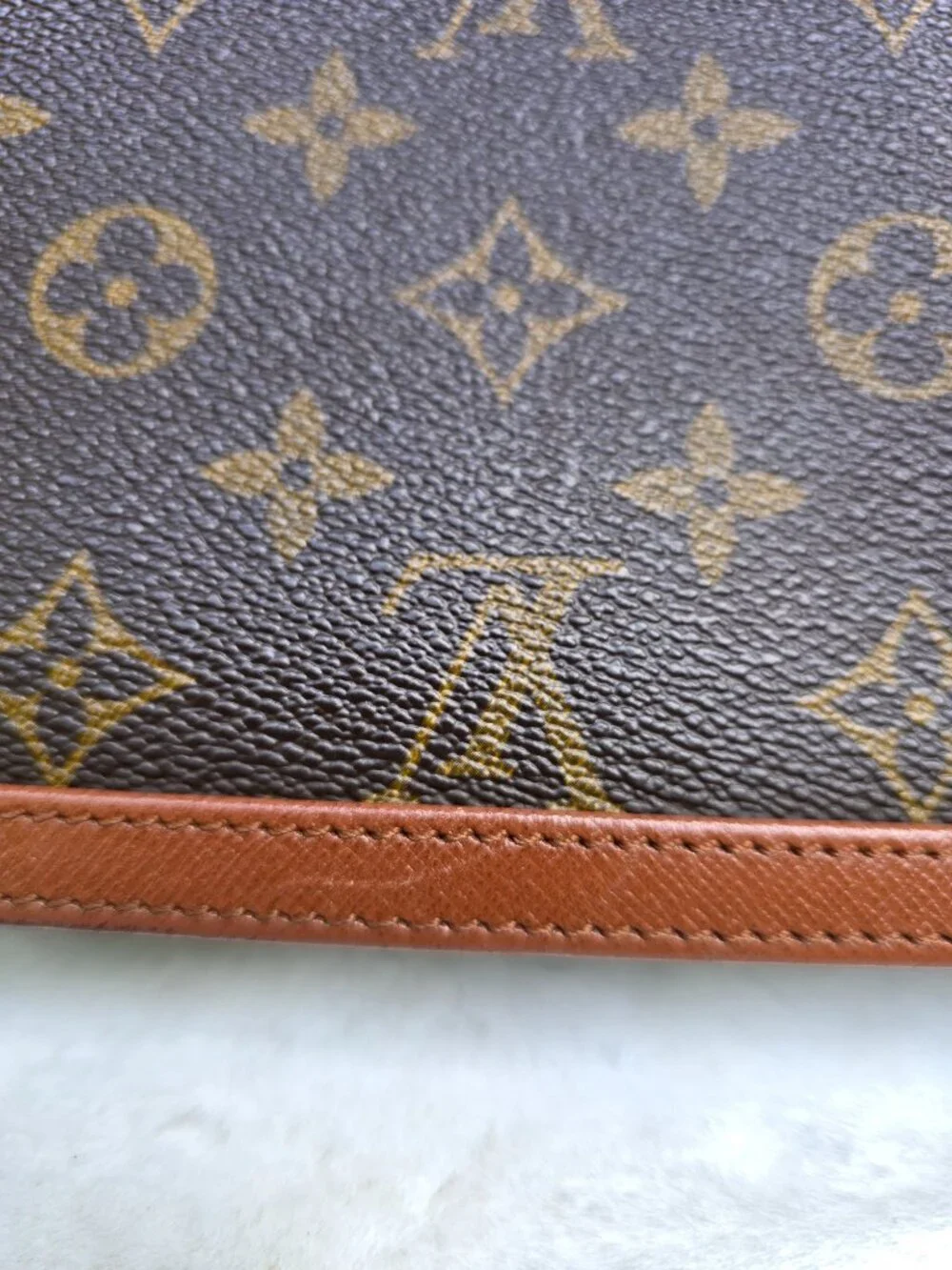 Authentic LOUIS VUITTON Pochette Dame GM Clutch Bag